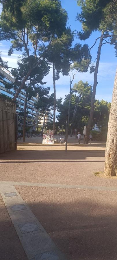 Chez Chantal 3 Chambres Au Centre Touristique De Salou Avec Garage מראה חיצוני תמונה