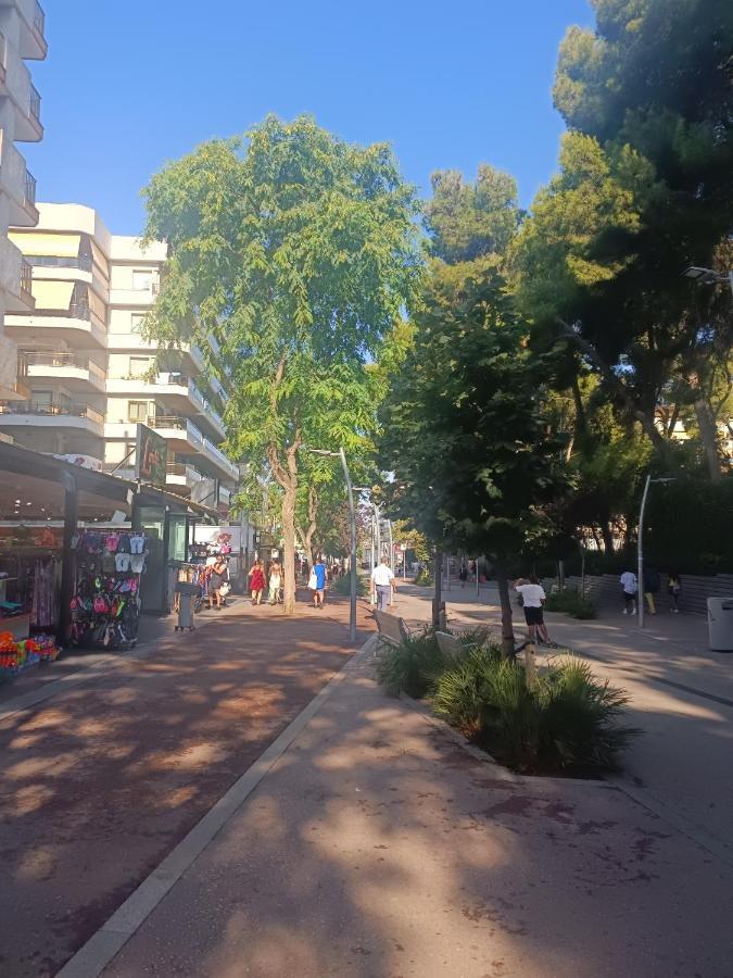 Chez Chantal 3 Chambres Au Centre Touristique De Salou Avec Garage מראה חיצוני תמונה