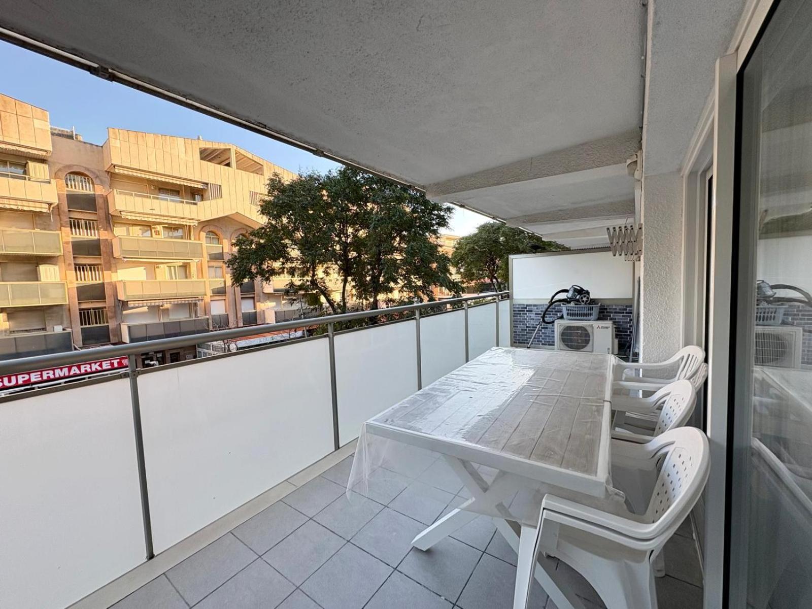 Chez Chantal 3 Chambres Au Centre Touristique De Salou Avec Garage מראה חיצוני תמונה